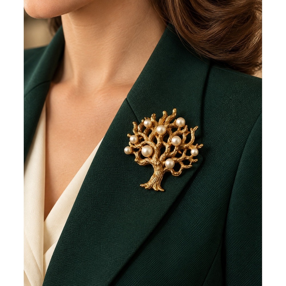 Vintage Crown Trifari Tree Of Life Faux Pearl Gold Tone Statement Brooch Pin